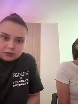 Snapshot of FemmeAffair chatting on February 27, 2026, 12:33 am FemmeAffair online show from February 27, 2026, 12:33 am