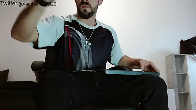 Snapshot of Xandeer_Steel chatting on November 10, 2025, 7:46 am Xandeer Steel online show from November 10, 2025, 7:46 am