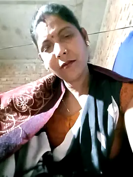 Savita992 online show from February 9, 2026, 6:39 pm