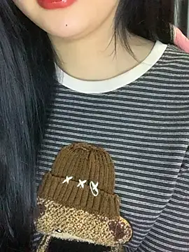 Linhtruong  online show from February 11, 2026, 4:34 am