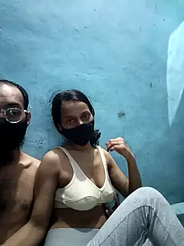 Snapshot of ursumita chatting on October 28, 2025, 7:57 pm ursumita online show from October 28, 2025, 7:57 pm