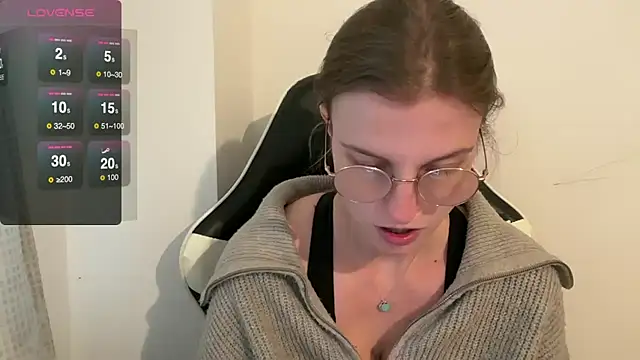 Snapshot of BustyKellyXXX chatting on November 26, 2025, 3:34 pm BustyKellyXXX online show from November 26, 2025, 3:34 pm