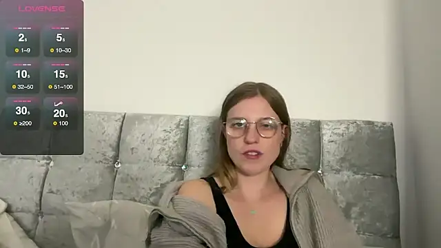 Snapshot of BustyKellyXXX chatting on September 28, 2025, 7:10 pm BustyKellyXXX online show from September 28, 2025, 7:10 pm