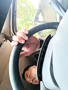 Snapshot of Frank0021 chatting on October 16, 2025, 8:50 pm Frank0021 online show from October 16, 2025, 8:50 pm