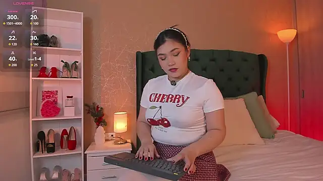 Snapshot of naughty_fun_room chatting on November 4, 2025, 11:08 pm naughty fun room online show from November 4, 2025, 11:08 pm