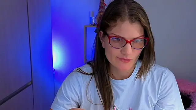 Snapshot of Camila-ventura chatting on December 5, 2025, 8:06 pm Camila-ventura online show from December 5, 2025, 8:06 pm