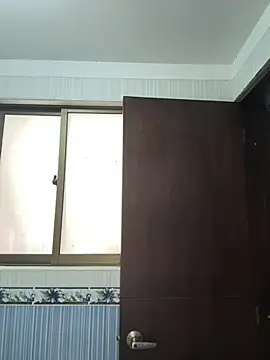 lucy grey25 online show from March 21, 2026, 4:22 pm