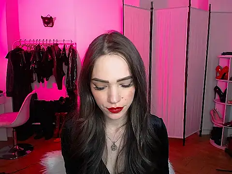 AlienaMoore online show from March 4, 2026, 4:59 pm