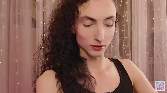 Queen of tease online show from November 6, 2025, 5:17 pm