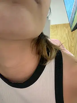 Snapshot of Babylovetiernax chatting on October 15, 2025, 5:28 am Babylovetiernax online show from October 15, 2025, 5:28 am