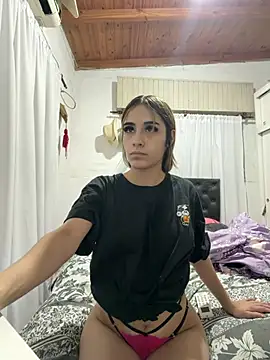 Babylovetiernax online show from March 6, 2026, 11:44 pm