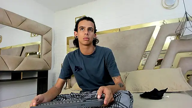 Snapshot of Ibratxandy chatting on October 22, 2025, 9:03 pm Ibratxandy online show from October 22, 2025, 9:03 pm