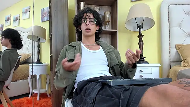 Snapshot of Ibratxandy chatting on December 1, 2025, 7:37 pm Ibratxandy online show from December 1, 2025, 7:37 pm