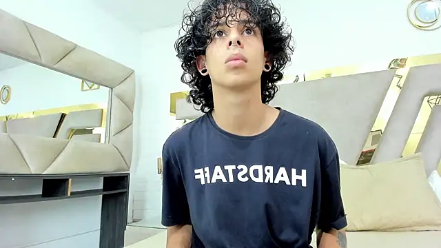 Snapshot of Ibratxandy chatting on November 15, 2025, 7:18 pm Ibratxandy online show from November 15, 2025, 7:18 pm