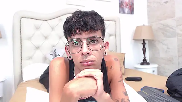 Ibratxandy online show from April 1, 2026, 1:41 pm