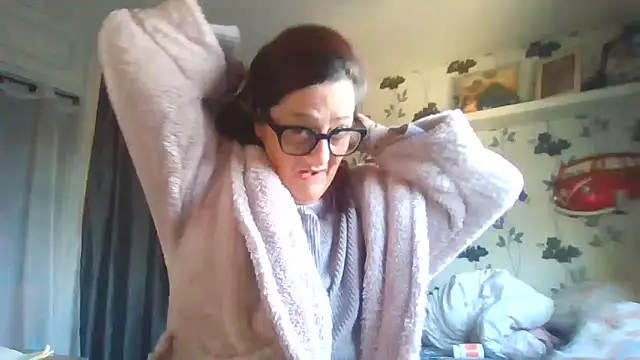 Mistress-Ivy51 online show from April 8, 2026, 6:26 am