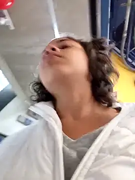 Snapshot of Tendercouple1 chatting on October 22, 2025, 6:07 pm Tendercouple1 online show from October 22, 2025, 6:07 pm