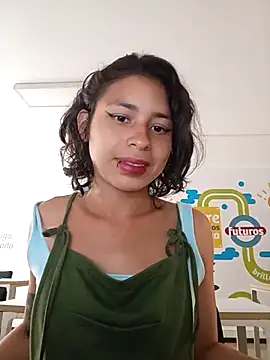 Snapshot of Tendercouple1 chatting on December 5, 2025, 2:15 pm Tendercouple1 online show from December 5, 2025, 2:15 pm