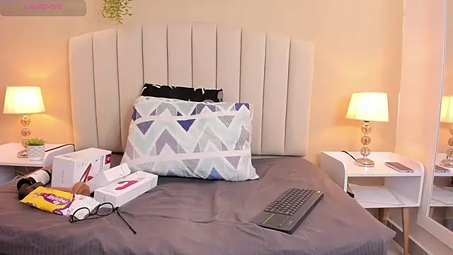 Rachel Donnelly online show from January 16, 2026, 1:20 am