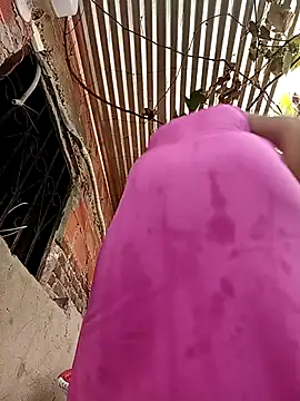 Snapshot of Rous-squir chatting on November 19, 2025, 7:36 pm Rous-squir online show from November 19, 2025, 7:36 pm