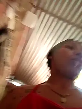 Snapshot of Rous-squir chatting on February 11, 2026, 7:14 pm Rous-squir online show from February 11, 2026, 7:14 pm