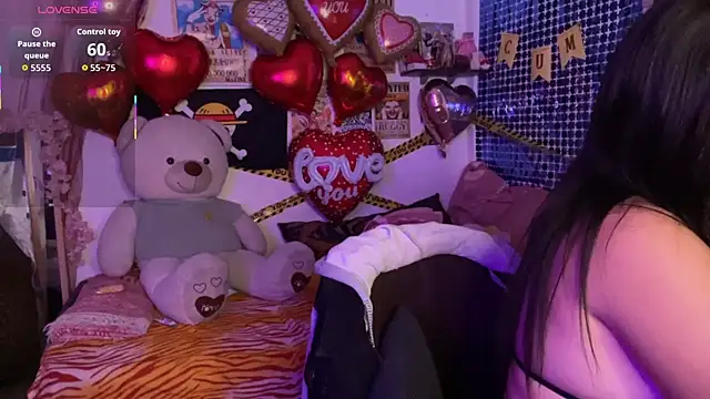 PixelKitty  online show from February 4, 2026, 11:55 pm