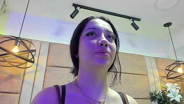 Snapshot of BarbieMonet chatting on October 25, 2025, 11:42 am BarbieMonet online show from October 25, 2025, 11:42 am