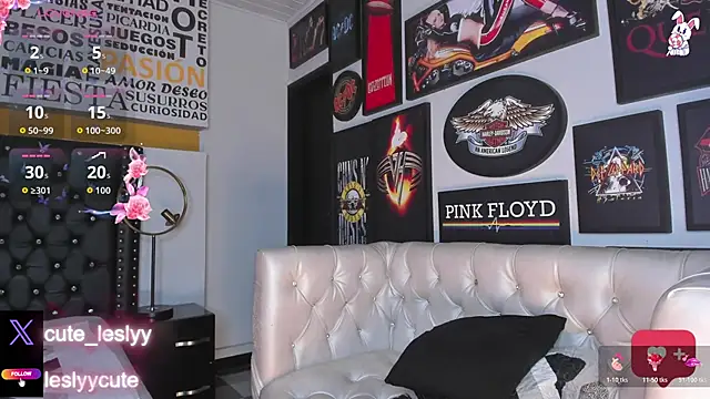 Snapshot of lesly_cutee chatting on November 18, 2025, 12:19 pm lesly cutee online show from November 18, 2025, 12:19 pm