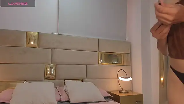 lesly cutee online show from April 20, 2026, 12:41 pm