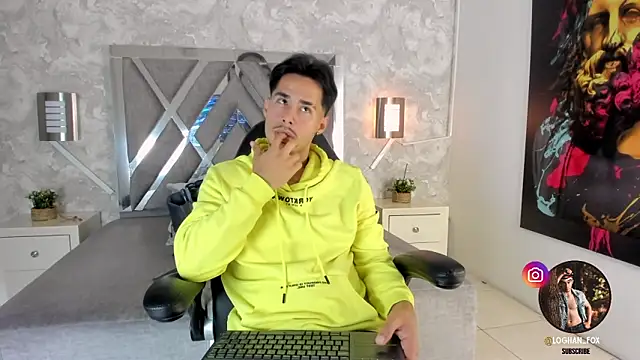 Snapshot of loghan_fox chatting on October 8, 2025, 2:46 am loghan fox online show from October 8, 2025, 2:46 am