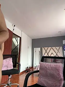 lilith cut3 online show from December 15, 2025, 4:13 pm