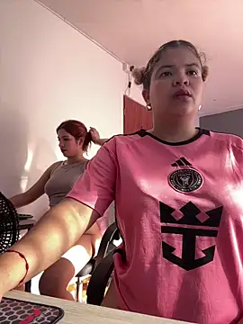 lilith cut3 online show from December 17, 2025, 9:09 pm