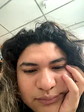 andi03 online show from November 7, 2025, 9:41 pm