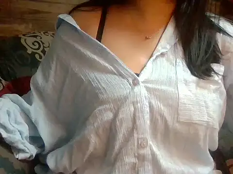 Snapshot of sassylisa chatting on May 4, 2026, 8:55 pm sassylisa online show from May 4, 2026, 8:55 pm