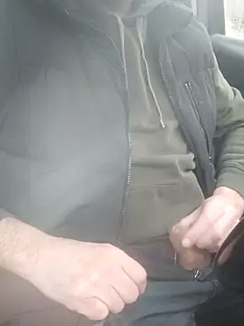 cazzoweb online show from March 21, 2026, 5:06 pm