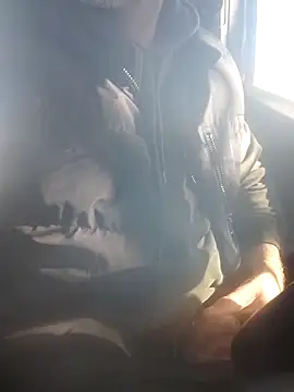 cazzoweb online show from April 2, 2026, 9:16 am