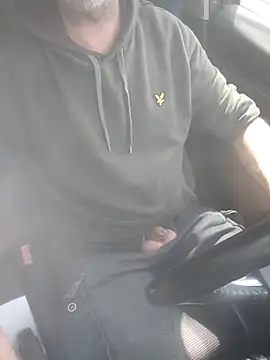 cazzoweb online show from April 18, 2026, 12:29 pm