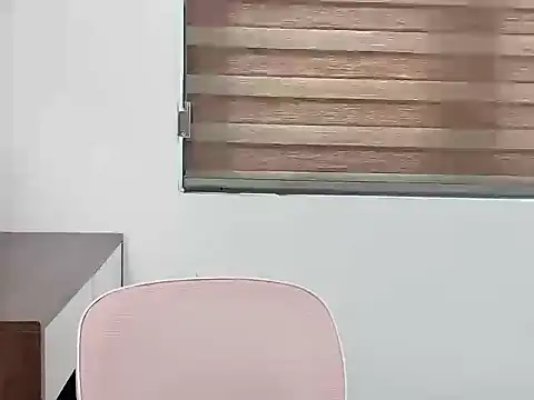 Snapshot of Amelia-babee chatting on September 27, 2025, 4:18 am Amelia-babee online show from September 27, 2025, 4:18 am