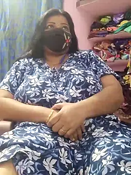 Snapshot of lathikaqueentamil chatting on December 1, 2025, 2:07 pm lathikaqueentamil online show from December 1, 2025, 2:07 pm