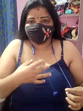 Snapshot of lathikaqueentamil chatting on December 5, 2025, 4:44 am lathikaqueentamil online show from December 5, 2025, 4:44 am