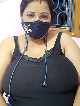 Snapshot of lathikaqueentamil chatting on September 10, 2025, 5:34 pm lathikaqueentamil online show from September 10, 2025, 5:34 pm