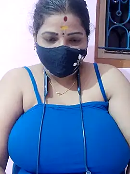 Snapshot of lathikaqueentamil chatting on September 8, 2025, 5:01 pm lathikaqueentamil online show from September 8, 2025, 5:01 pm