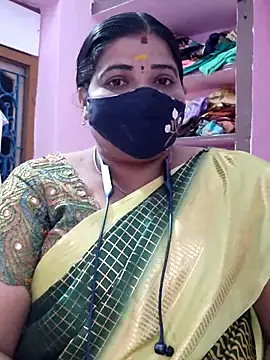 Snapshot of lathikaqueentamil chatting on November 3, 2025, 5:27 pm lathikaqueentamil online show from November 3, 2025, 5:27 pm