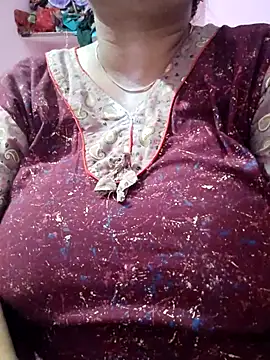 Snapshot of lathikaqueentamil chatting on October 8, 2025, 6:08 pm lathikaqueentamil online show from October 8, 2025, 6:08 pm