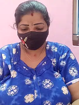 Snapshot of lathikaqueentamil chatting on September 15, 2025, 4:24 am lathikaqueentamil online show from September 15, 2025, 4:24 am