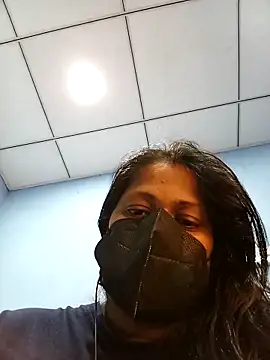 SLJHONE online show from February 5, 2026, 6:04 pm