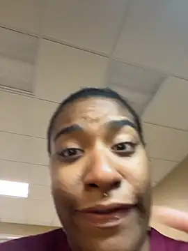 Tu GataLinda online show from October 28, 2025, 12:22 am