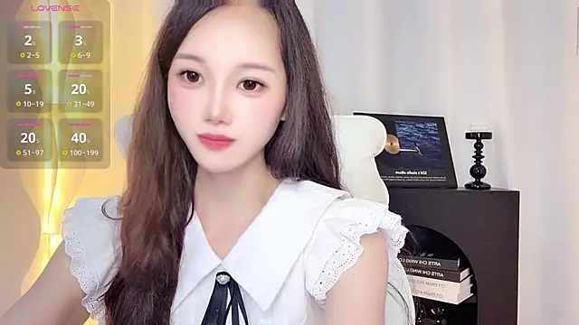 Snapshot of Aiyi909- chatting on July 19, 2026, 2:25 pm Aiyi909- online show from July 19, 2026, 2:25 pm