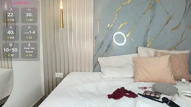 violetta hot  online show from September 12, 2025, 11:21 am