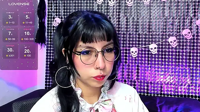 Snapshot of Rose_72 chatting on November 29, 2025, 9:26 pm Rose 72 online show from November 29, 2025, 9:26 pm